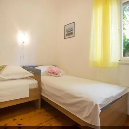 Damir Appartement Postira